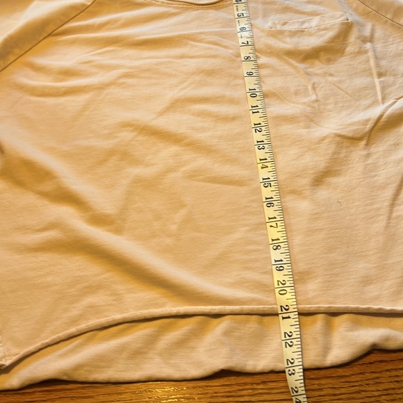 Suzy D London knit top. Cream.  Medium - Picture 5 of 6